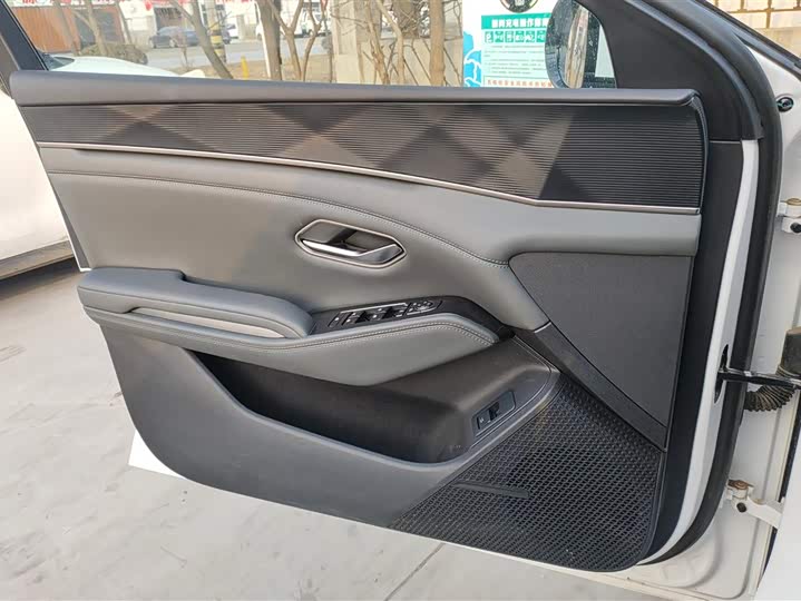 Фото 7 - BYD Qin L