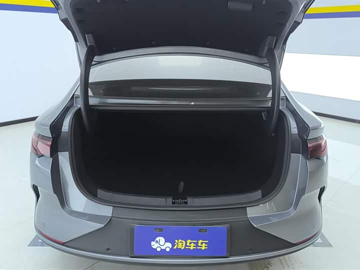 Фото 4 - BYD Qin L