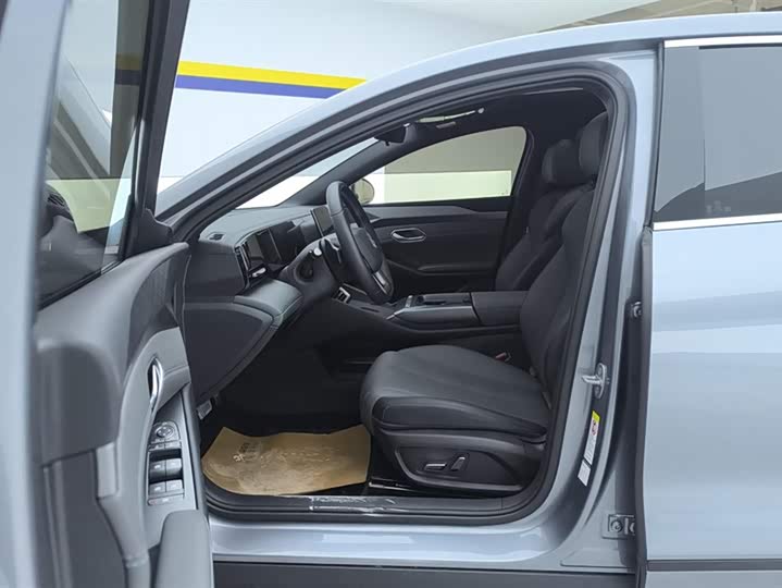 Фото 9 - BYD Qin L