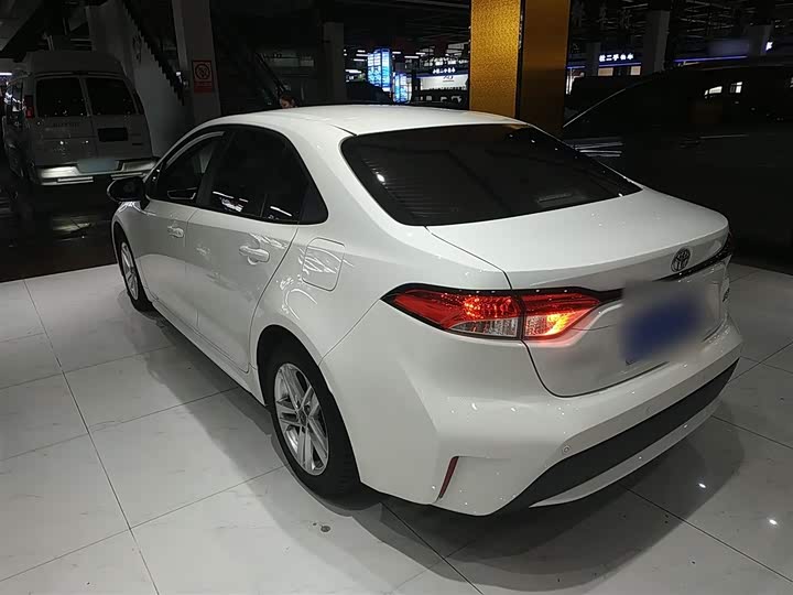 Фото 5 - Toyota Levin