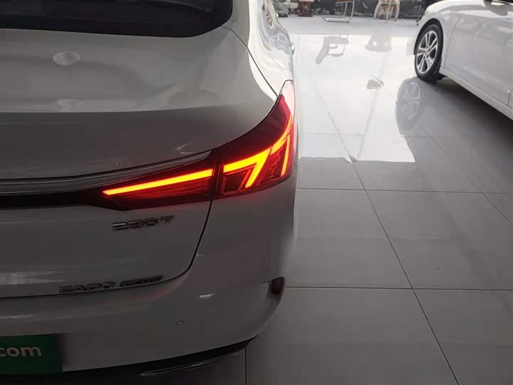 Фото 8 - Changan Eado Plus