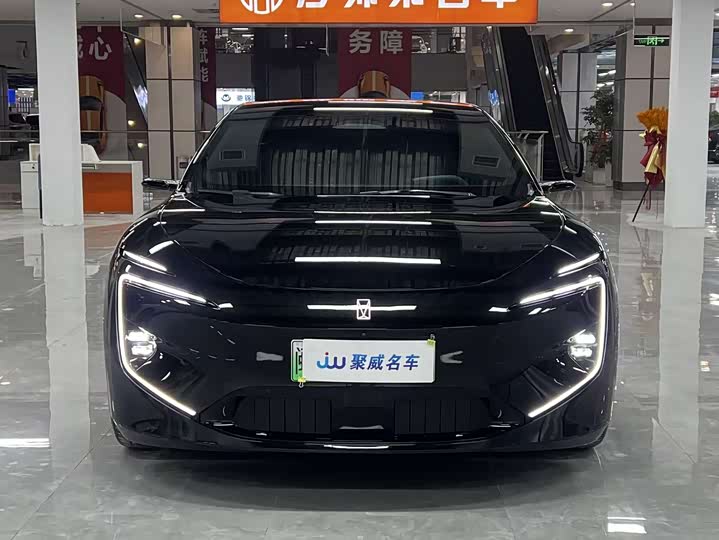 Фото 2 - Avatr 12