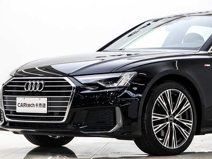 Фото 7 - Audi A6L