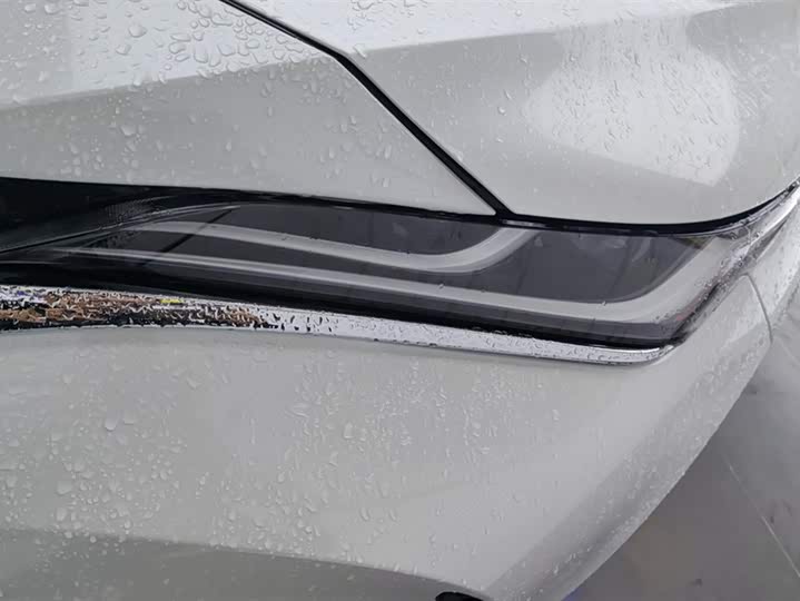 Фото 5 - Toyota Harrier