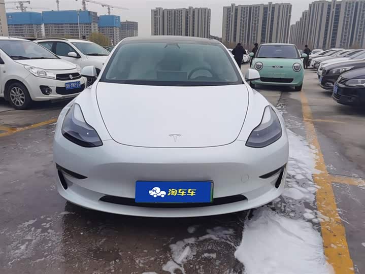 Фото 2 - Tesla Model 3