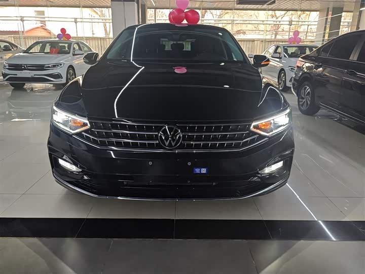 Фото 3 - Volkswagen Magotan