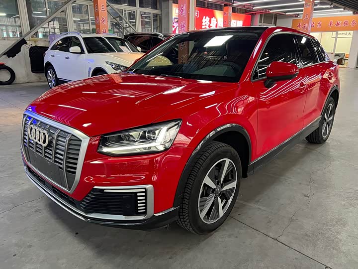 Фото 1 - Audi Q2L e-tron