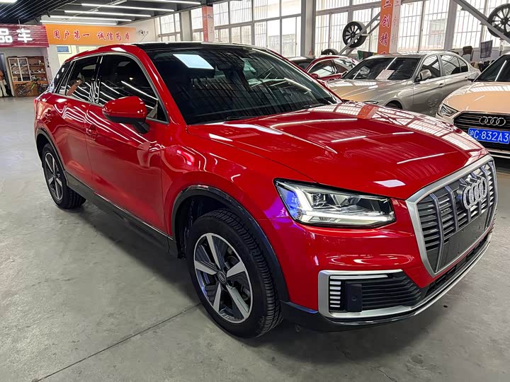 Фото 3 - Audi Q2L e-tron
