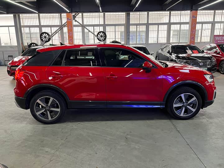Фото 4 - Audi Q2L e-tron