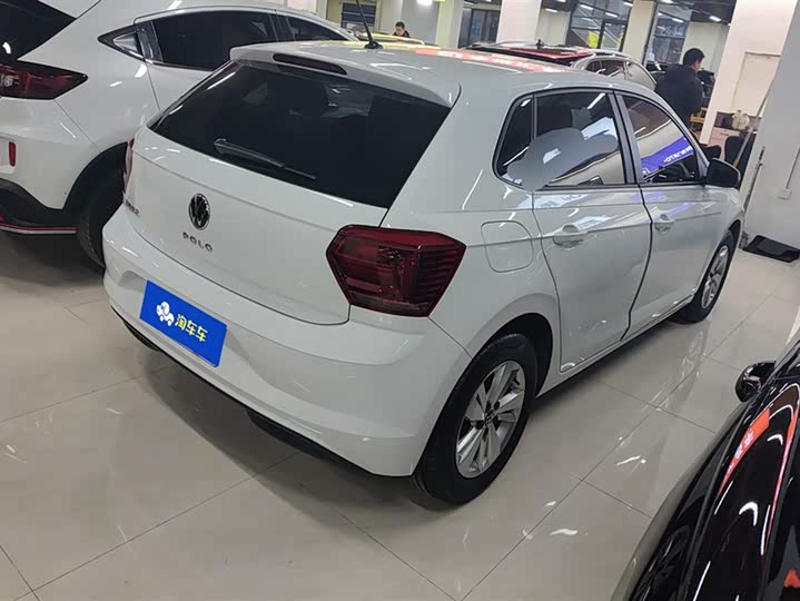 Фото 3 - Volkswagen Polo