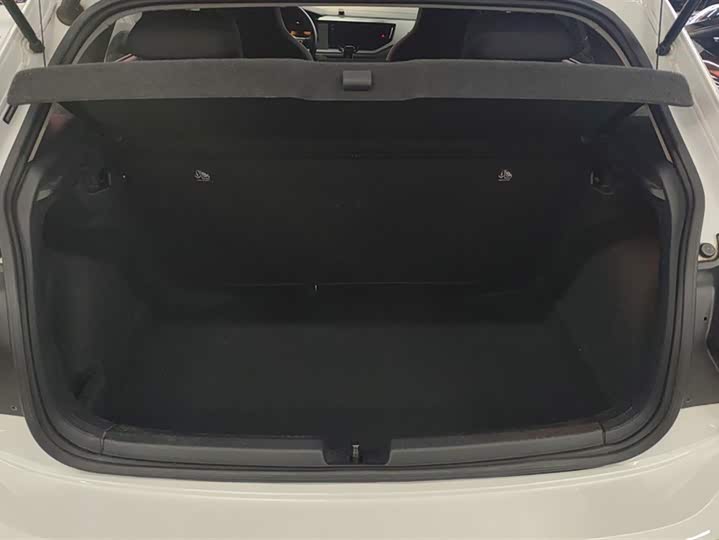 Фото 4 - Volkswagen Polo