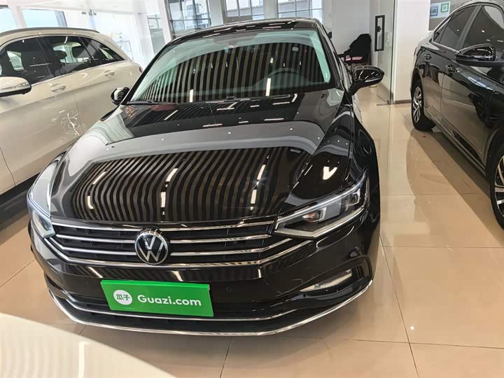 Фото 3 - Volkswagen Magotan