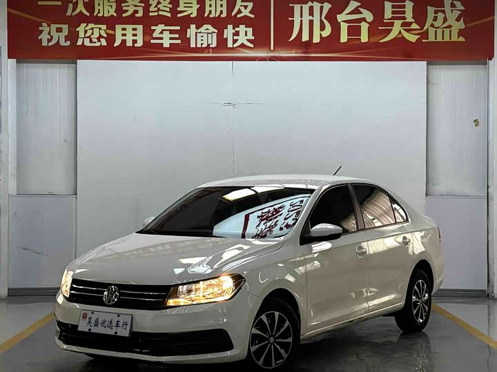 Фото 1 - Volkswagen Santana