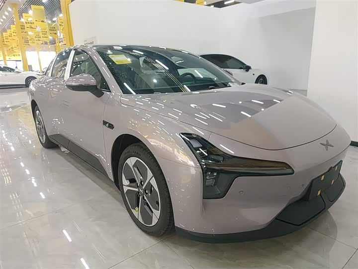 Фото 4 - XPeng Mona M03