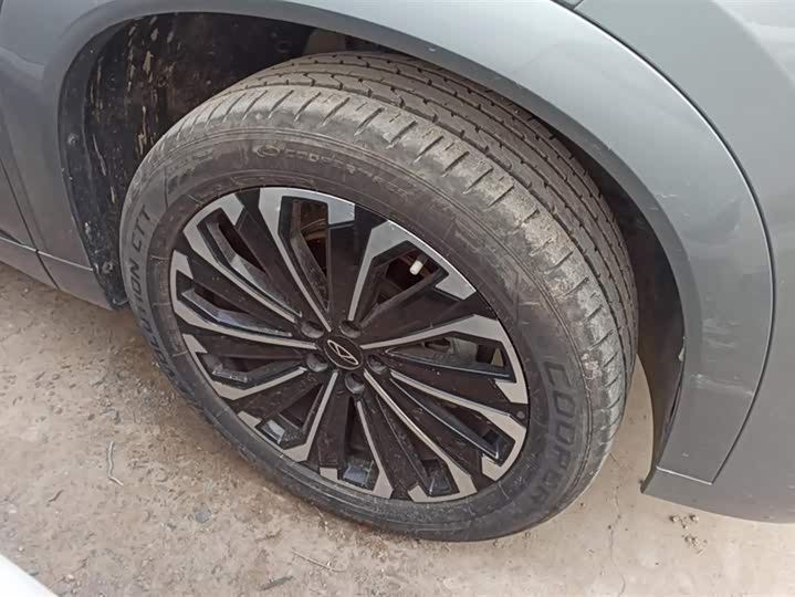 Фото 6 - Chery Tiggo 9