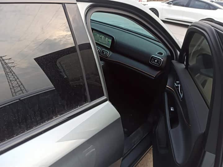 Фото 8 - Chery Tiggo 9