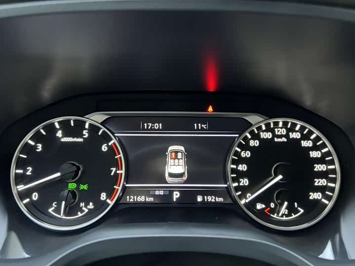 Фото 5 - Nissan X-Trail