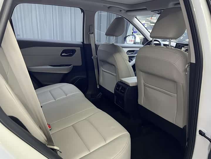 Фото 9 - Nissan X-Trail