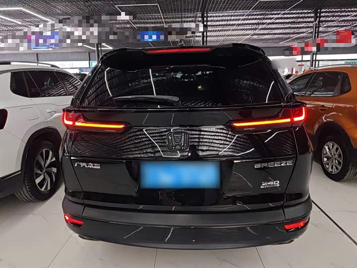 Фото 6 - Honda Breeze