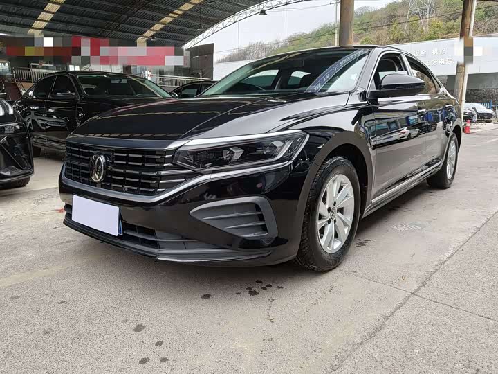 Фото 1 - Volkswagen Passat