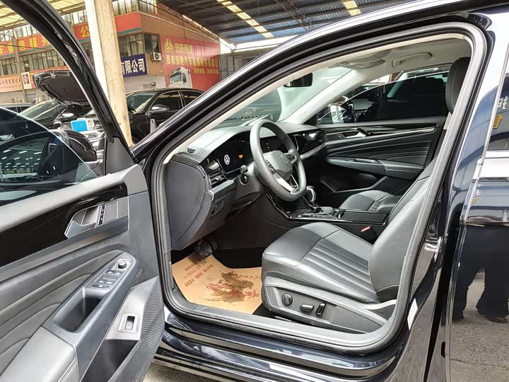 Фото 4 - Volkswagen Passat