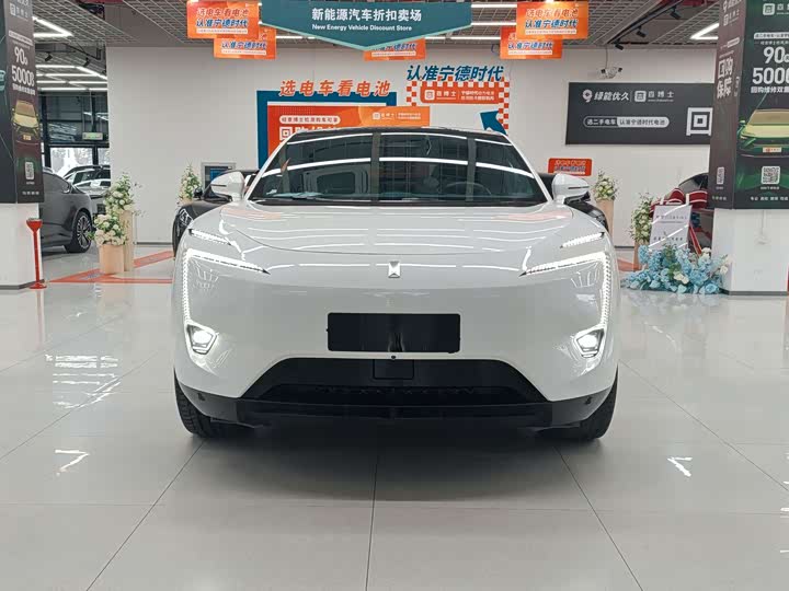 Фото 2 - Avatr 11