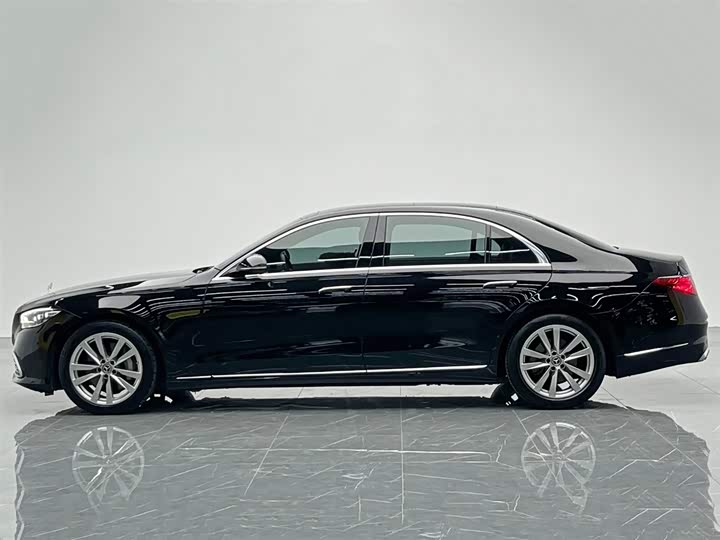 Фото 3 - Mercedes-Benz S-Class