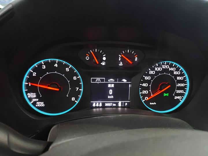 Фото 5 - Chevrolet Equinox