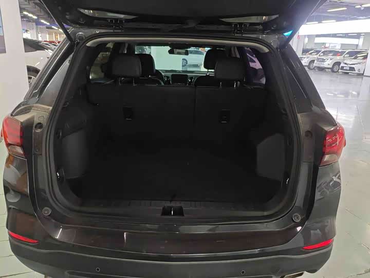 Фото 7 - Chevrolet Equinox