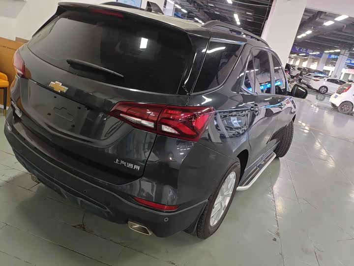 Фото 9 - Chevrolet Equinox