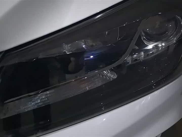 Фото 5 - Geely Emgrand