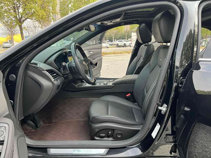 Фото 4 - Cadillac CT5