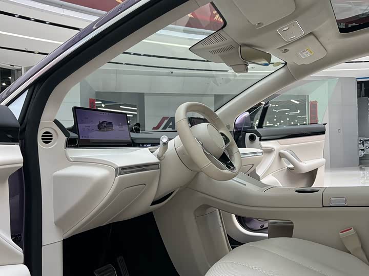 Фото 3 - Luxeed R7