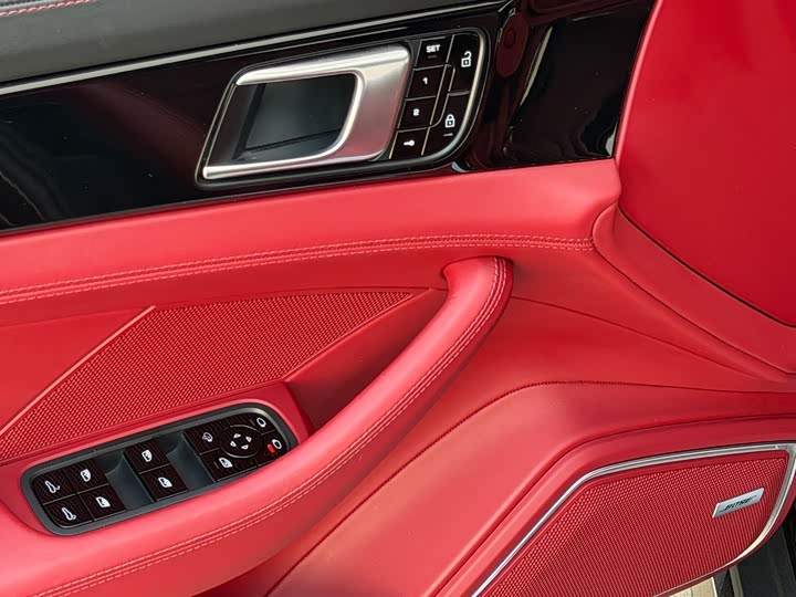 Фото 4 - Porsche Panamera