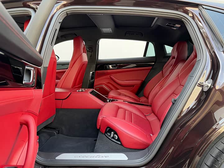 Фото 8 - Porsche Panamera