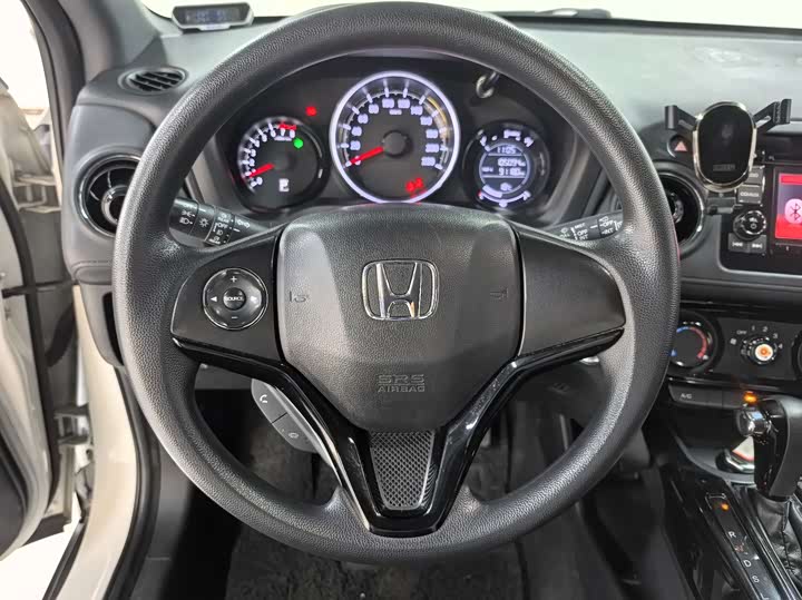 Фото 2 - Tesla Model Y