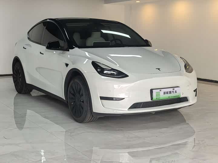 Фото 7 - Tesla Model Y