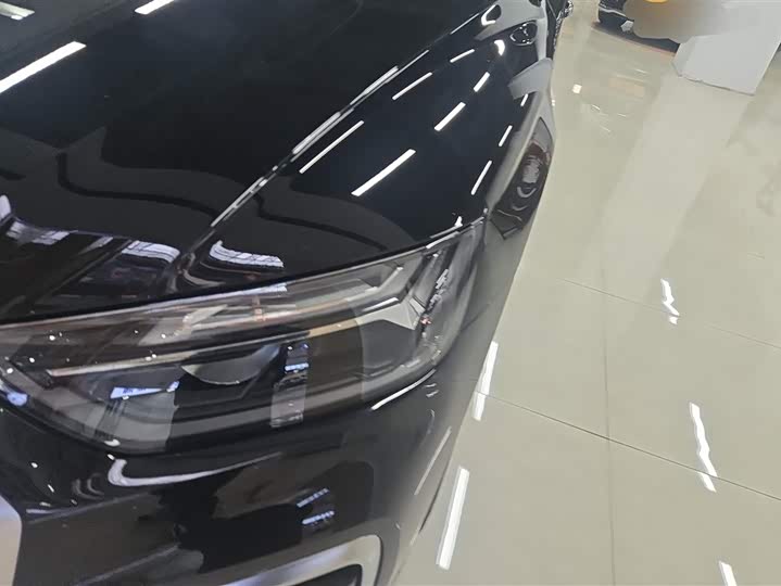 Фото 5 - Audi Q5L