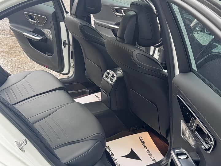 Фото 8 - Mercedes-Benz C-Class