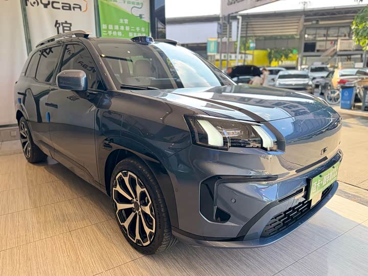 Фото 3 - GAC Aion V