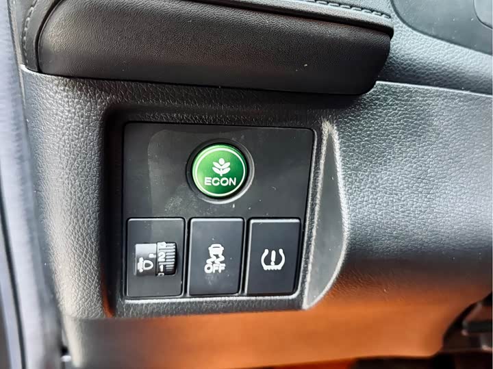 Фото 9 - Honda Vezel