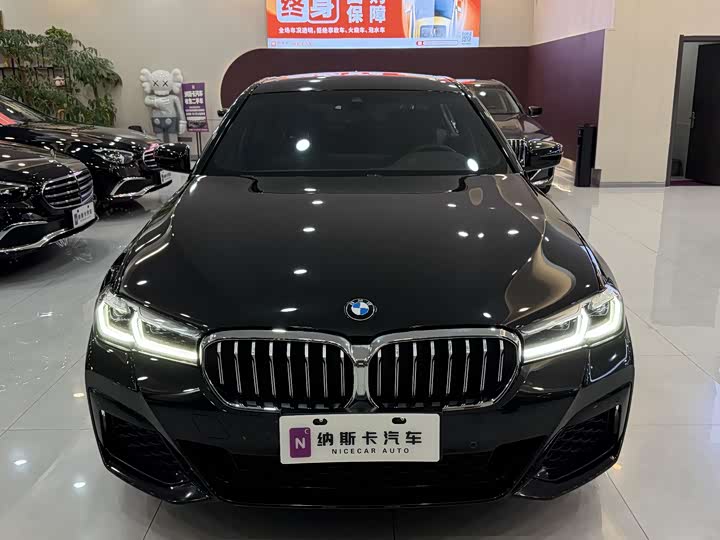 Фото 3 - BMW 5 Series