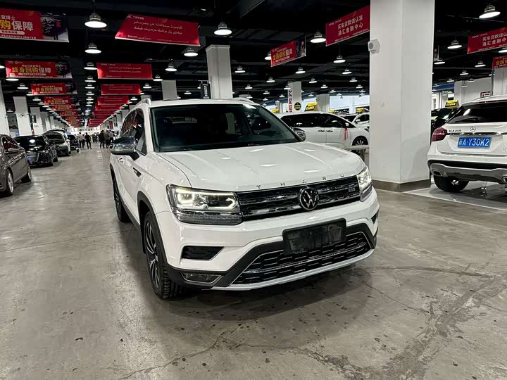 Фото 3 - Volkswagen Tharu