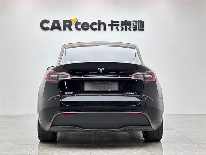 Фото 4 - Tesla Model Y