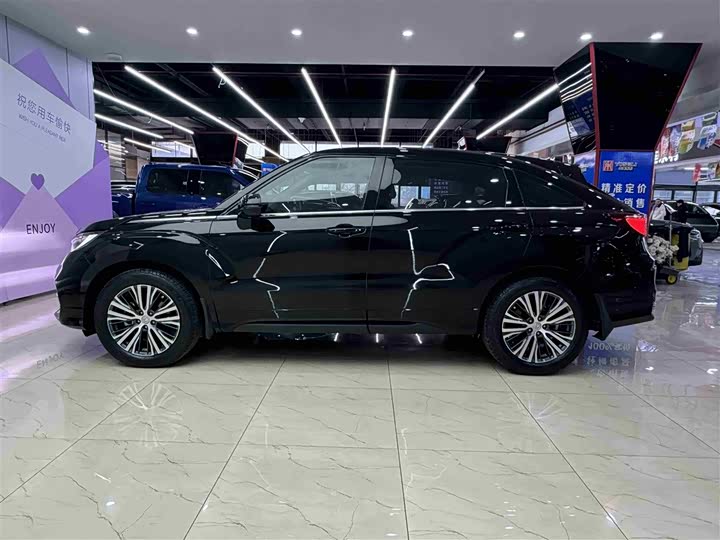 Фото 3 - Honda Avancier