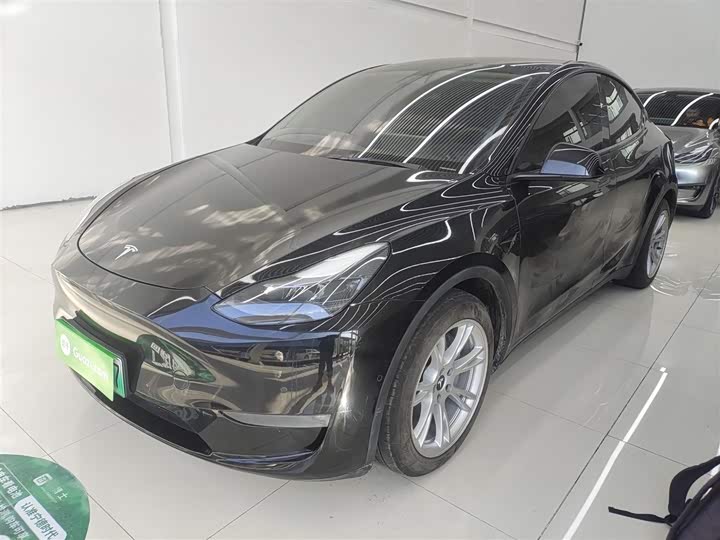 Фото 1 - Tesla Model Y