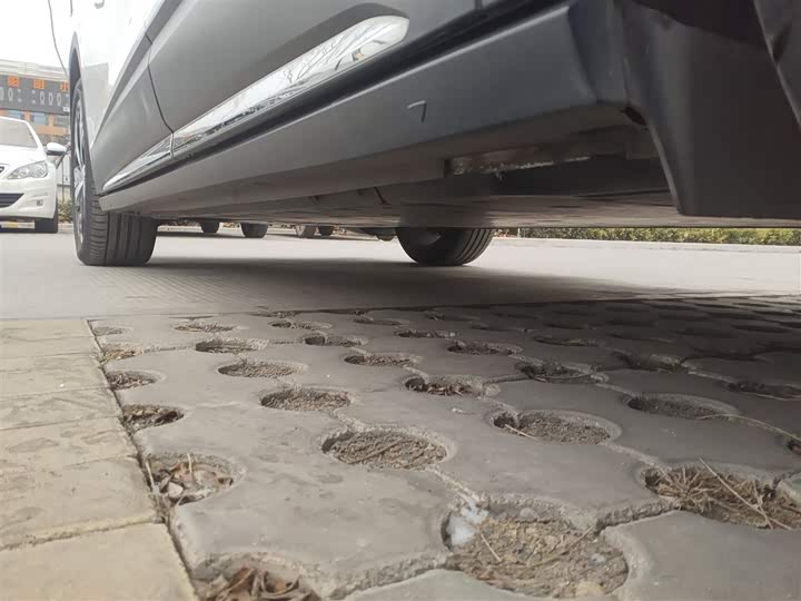 Фото 6 - Volkswagen ID.6 Crozz