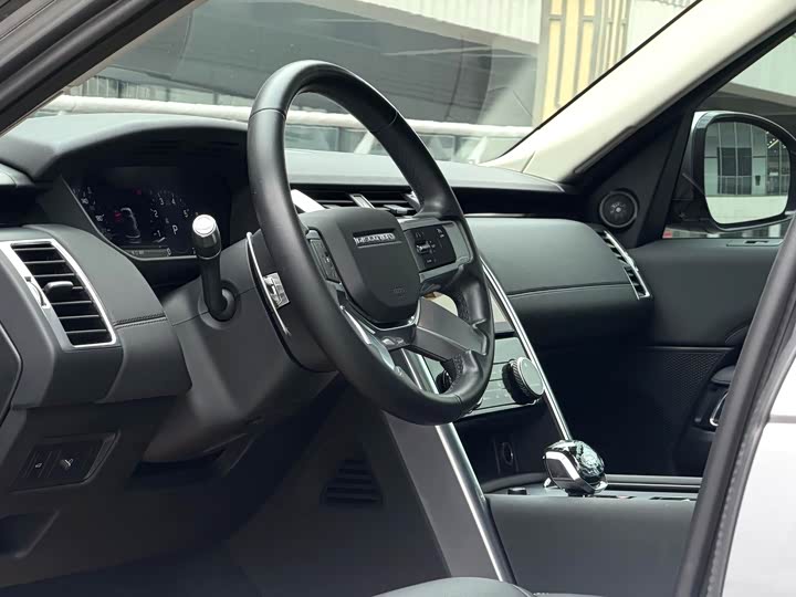 Фото 7 - Land Rover Discovery