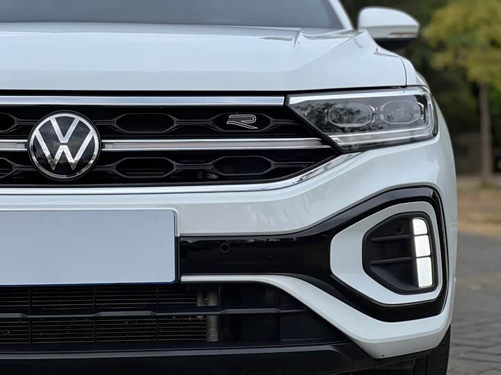 Фото 4 - Volkswagen T-Roc