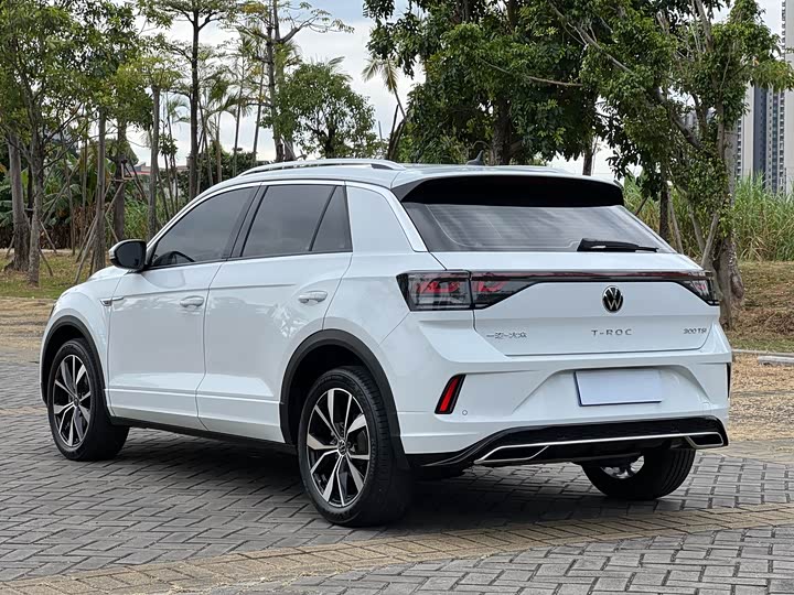 Фото 7 - Volkswagen T-Roc